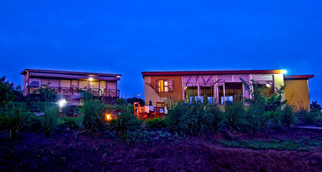 Wild Tracks Overland Camp Kasese Rum bild